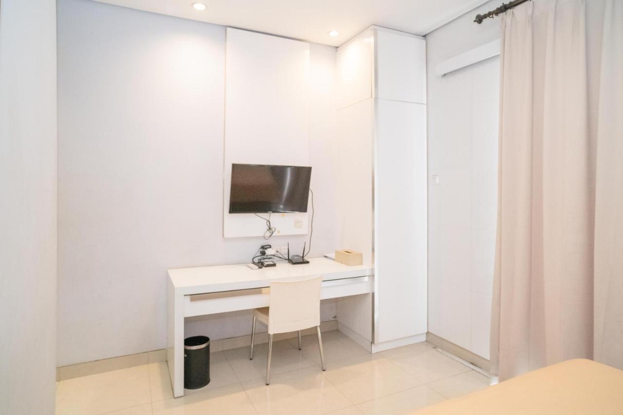 Reddoorz At Tirta Mansion Paramount Gading Cicayur Zewnętrze zdjęcie